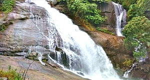 Thusharagiri water fall